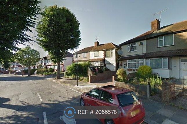 Thumbnail Terraced house to rent in Empire Road, London
