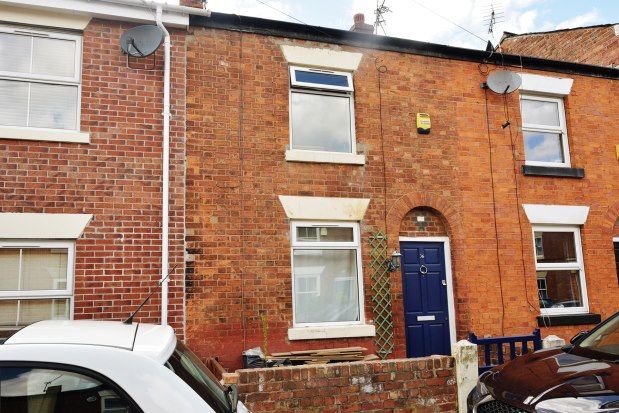 Thumbnail Terraced house to rent in Crossway, Manchester