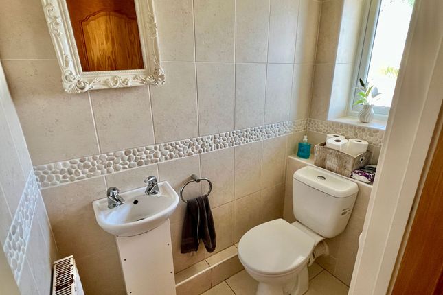 49 Queensway, Taunton photo 3