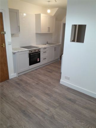 7, Dark Street, Pembrokeshire photo 4