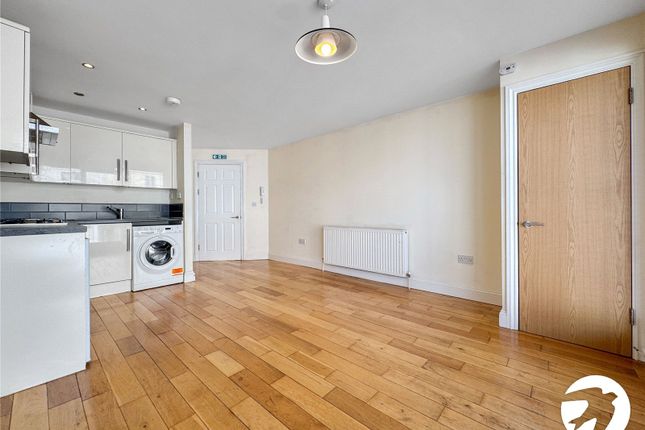Flat 1, 245-249,, Dartmouth Road, London photo 3