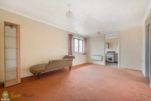 23, The Maltings, Thatcham photo 3