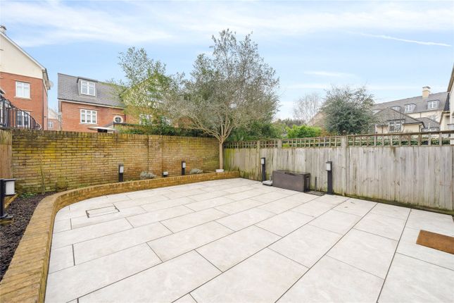 Semi-detached house to rent in Whitcome Mews, Richmond