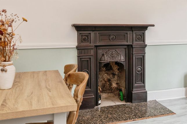 Flat 2, 6, St. Lukes Road, Bath photo 3