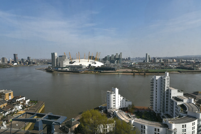 Flat for sale in Dollar Bay Place, Canary Wharf, London