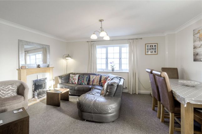 12, Dainty Grove, Northampton photo 2