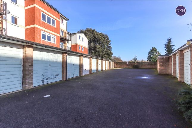 Flat for sale in Solomons Hill, Rickmansworth, Hertfordshire
