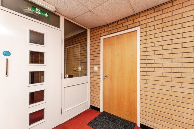 Apartment 7, Plumpton House, Two Gates Way, Barnsley photo 2