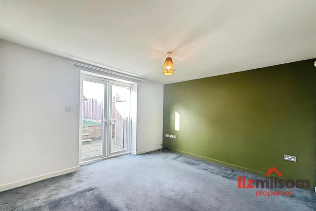 8, Bernard Street, Swadlincote photo 2