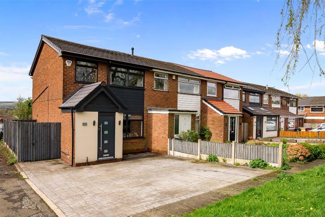 Town house for sale in South Drive, Harwood, Bolton