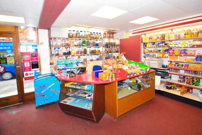 Thumbnail Retail premises for sale in Friday Street, Minehead, Somerset