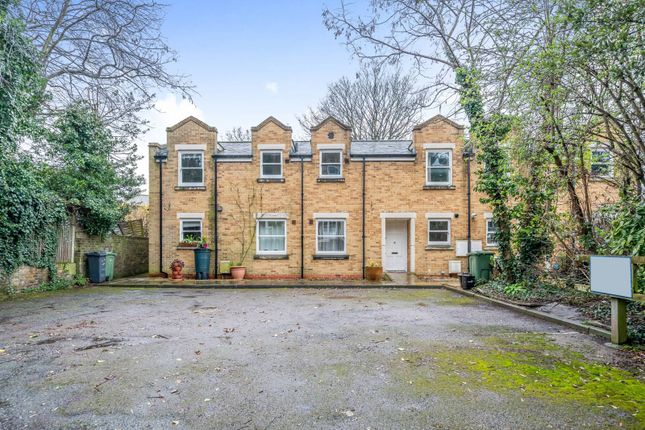 Property for sale in Holm Oak Mews, Clapham Park, London