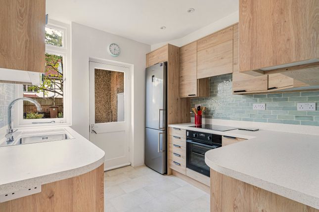 33, Kilgour Road, London photo 4