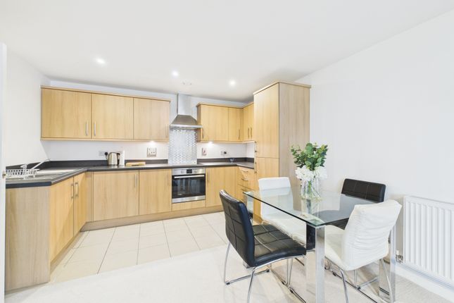 4 Kingshill House, High Wycombe photo 4