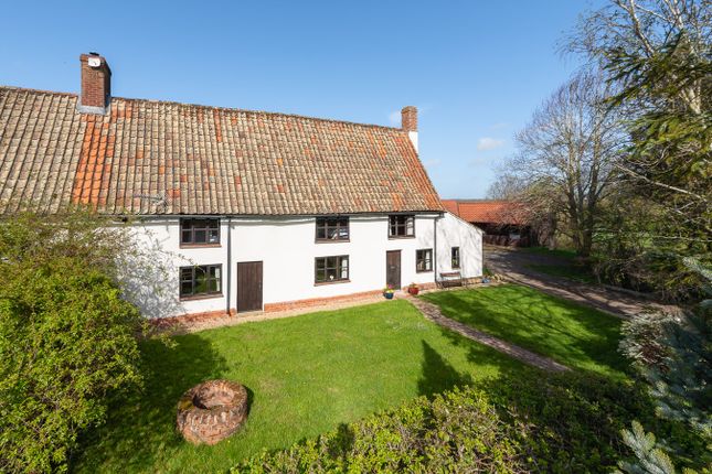 3-bed house on Oak Tree Cottage, North End, Bletsoe, Bedfordshire, £695,000