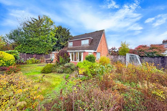 48 Meadow Drive, Amersham photo 2