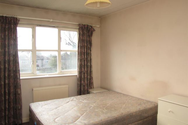 Flat to rent in Knowles Court, Gayton Road, Harrow