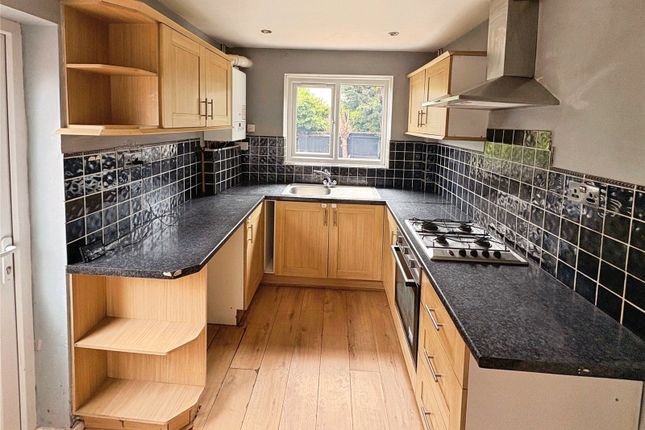 28, Thornley Road, West Midlands photo 4