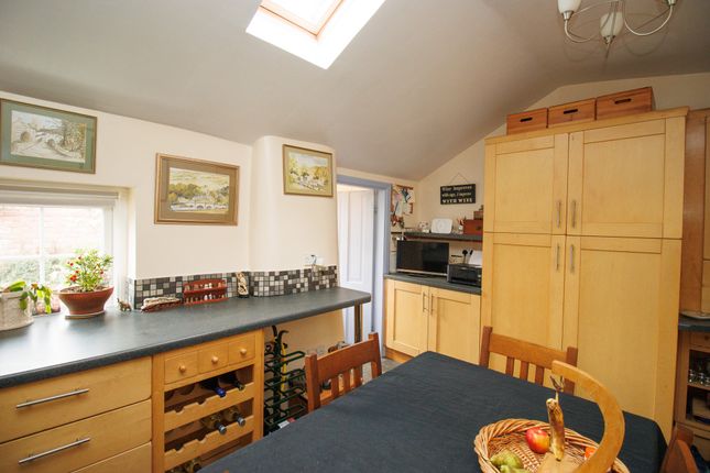 19, Reynolds Street, Filey photo 4