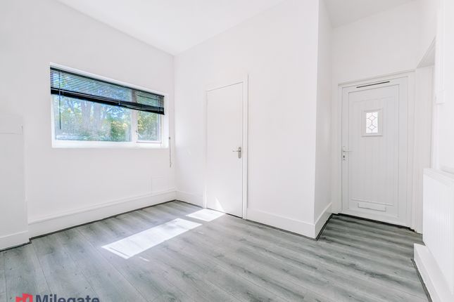 Studio flat on Flat 2 78, Whitegate Road, Southend-On-Sea, £995/mo