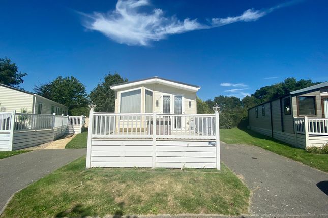 Thumbnail Mobile/park home for sale in Mill Road, Burgh Castle, Great Yarmouth