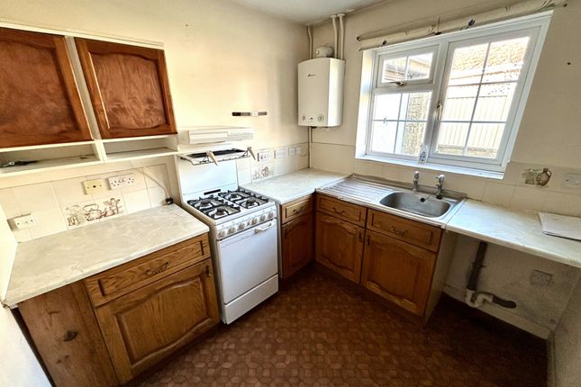 14, Sutton Grange, Somerset photo 4