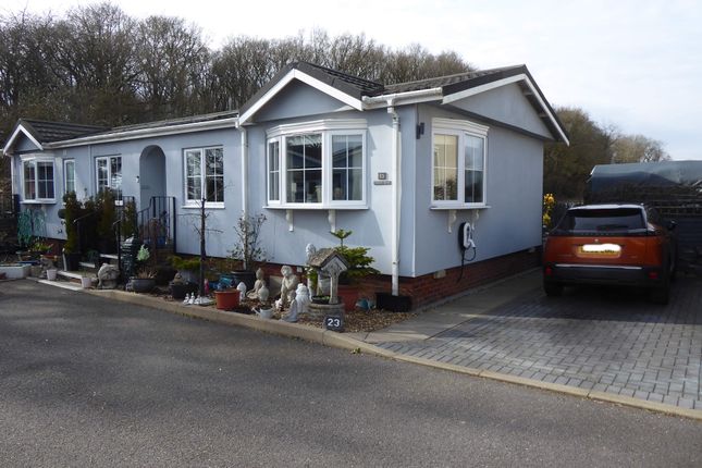 2-bed caravan on 23, Collinswood Park, Folly Lane, Caddington, Luton, £240,000