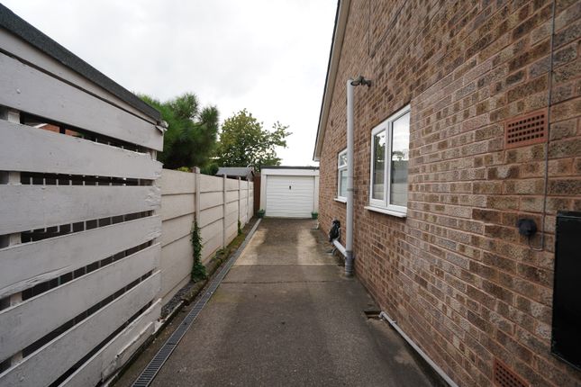 4, Yarwell Close, Nottingham photo 3