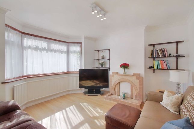 46, Woodland Road, Rickmansworth photo 3