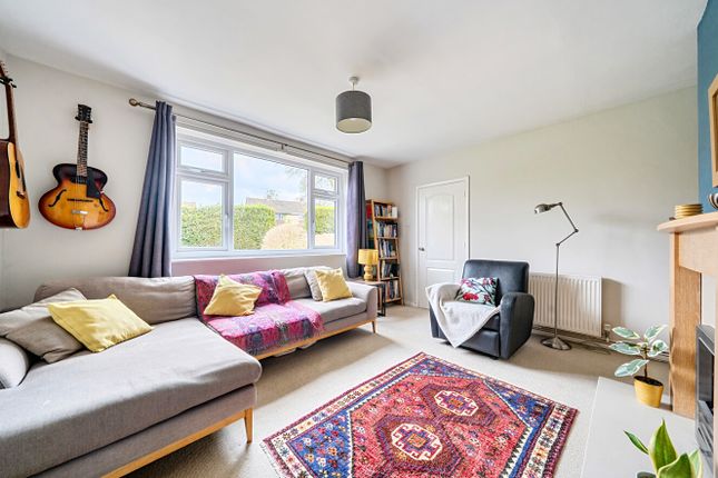 85, Sandringham Road, Swindon photo 3