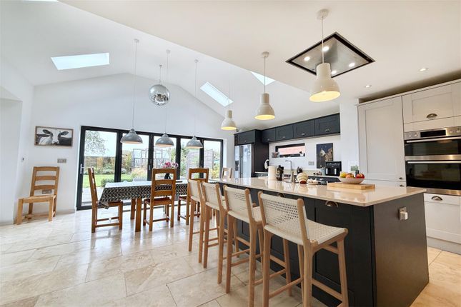 11, Wheatley Lane, Carlton-Le-Moorland photo 4