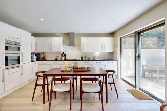 10, North Grove, London photo 3