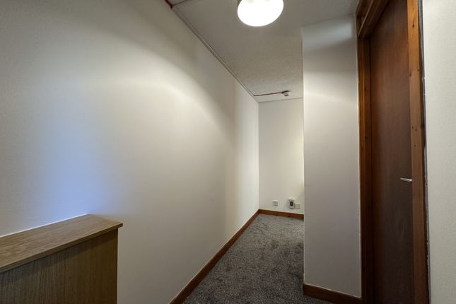 Red Admiral Court, Dundee photo 2