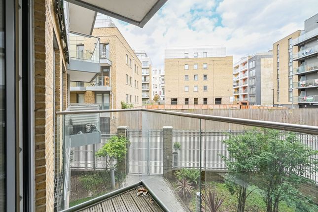 ..St Annes Street, Limehouse photo 3