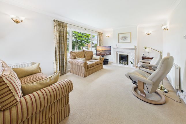76, Melbourne Avenue, Dronfield photo 3