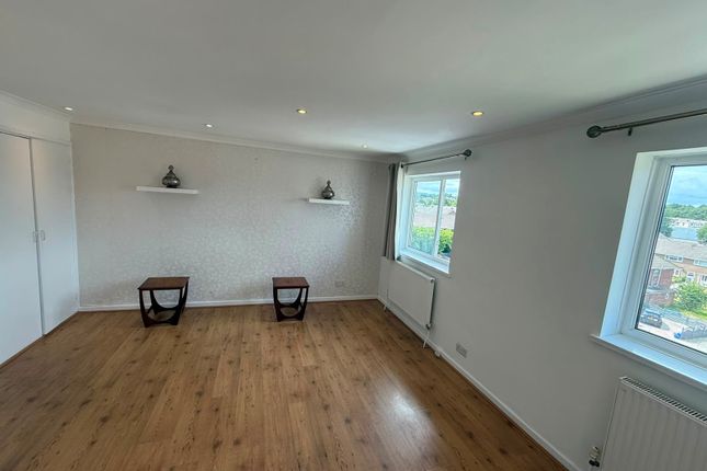 8, Pendoylan Court, Llandovery Close, CARDIFF photo 4