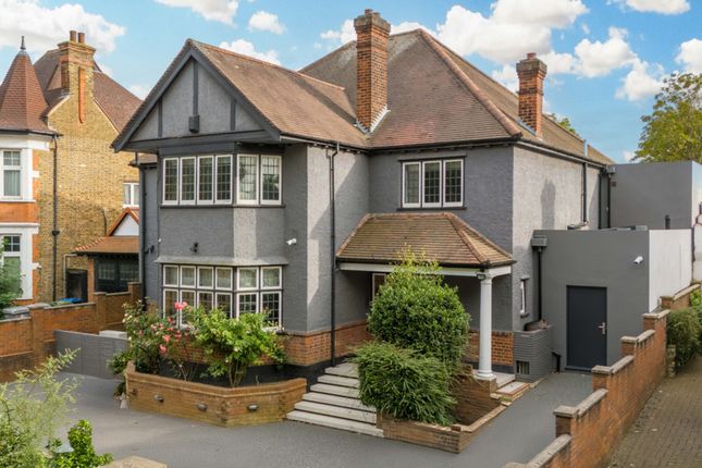 Detached house to rent in Brondesbury Park, London