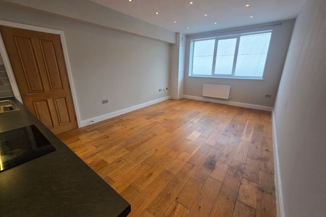 2, nazeing road, waltham abbey photo 2