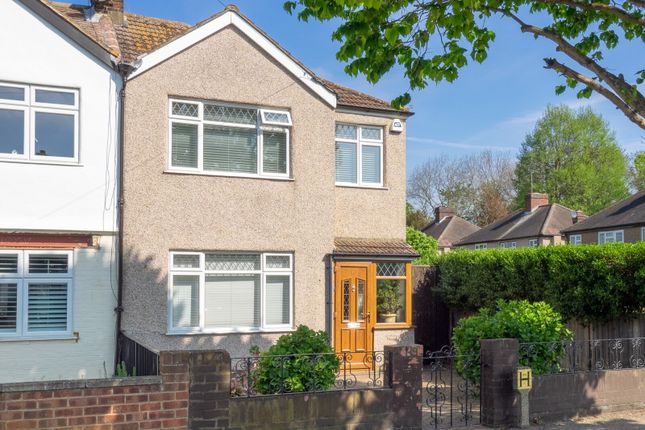 End terrace house for sale in Ivydale Road, Carshalton