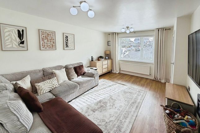 Clos Derwen, Swansea photo 3