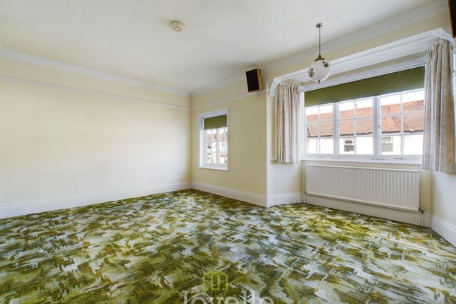 Town house for sale in Bradford Avenue, Cleethorpes