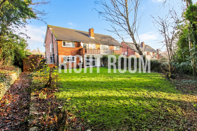 4 Courtland Gardens, Southampton photo 5