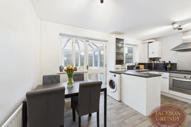 22, Epping Walk, Daventry photo 2