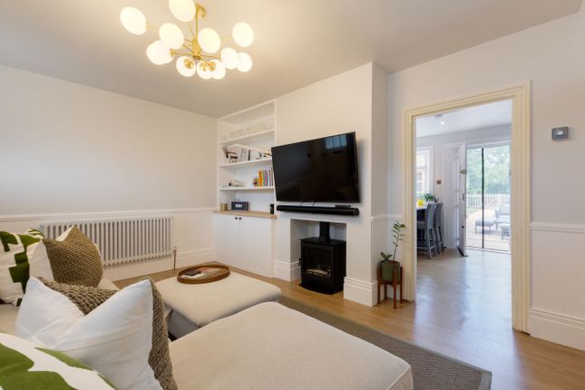 14, Burnt Oak Lane, Sidcup photo 4