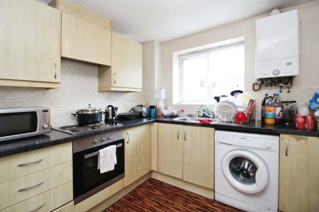 92, Walker Road, Walsall photo 2