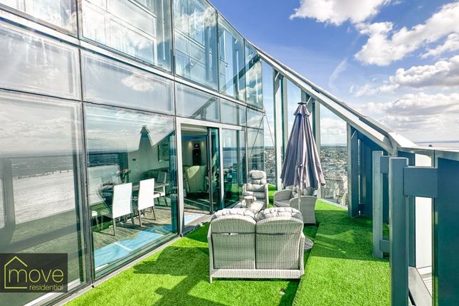 Flat for sale in West Tower, Liverpool