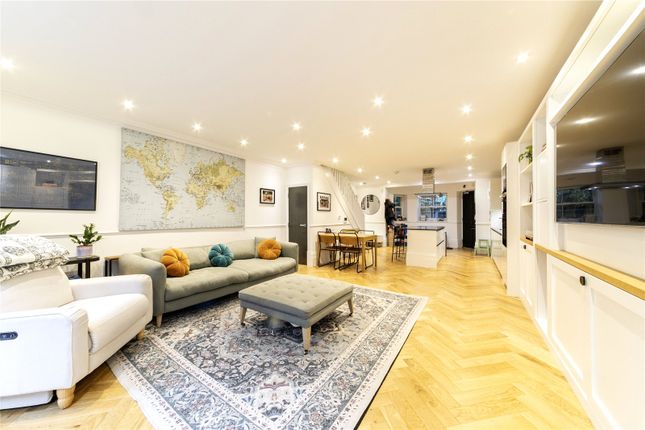 Brightgem Lodge, 114, Grosvenor Avenue, London photo 2