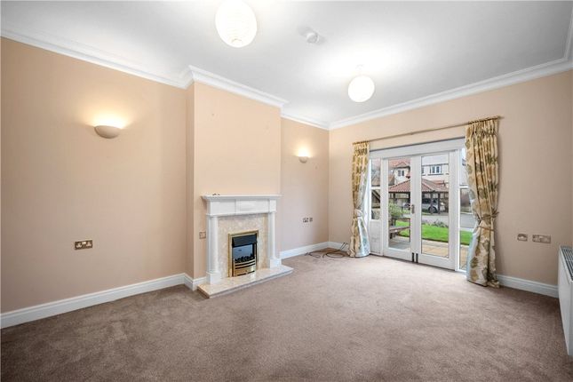 16, West Court, Killinghall photo 3