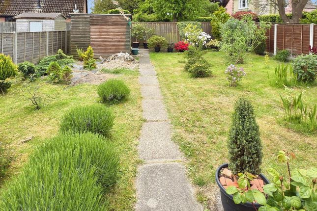 10, The Firs, Lowestoft photo 2