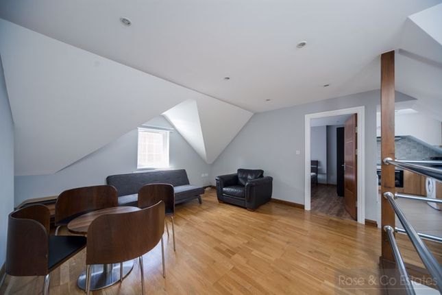 Thumbnail Flat to rent in Canfield Place, South Hampstead, London